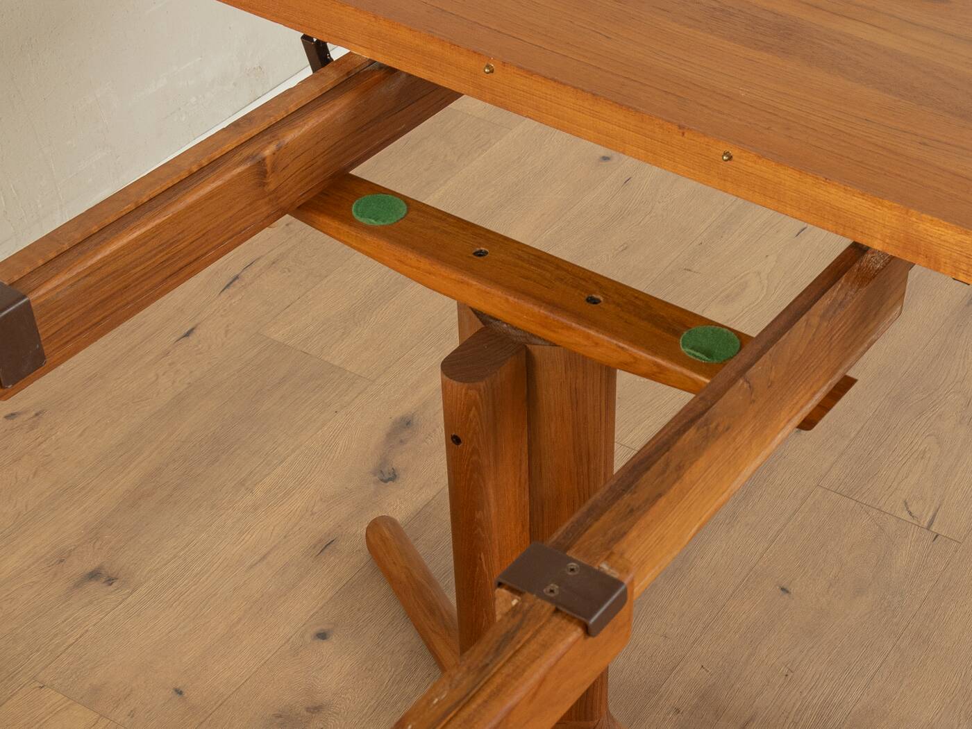 Extendable dining table 80 by Glostrup