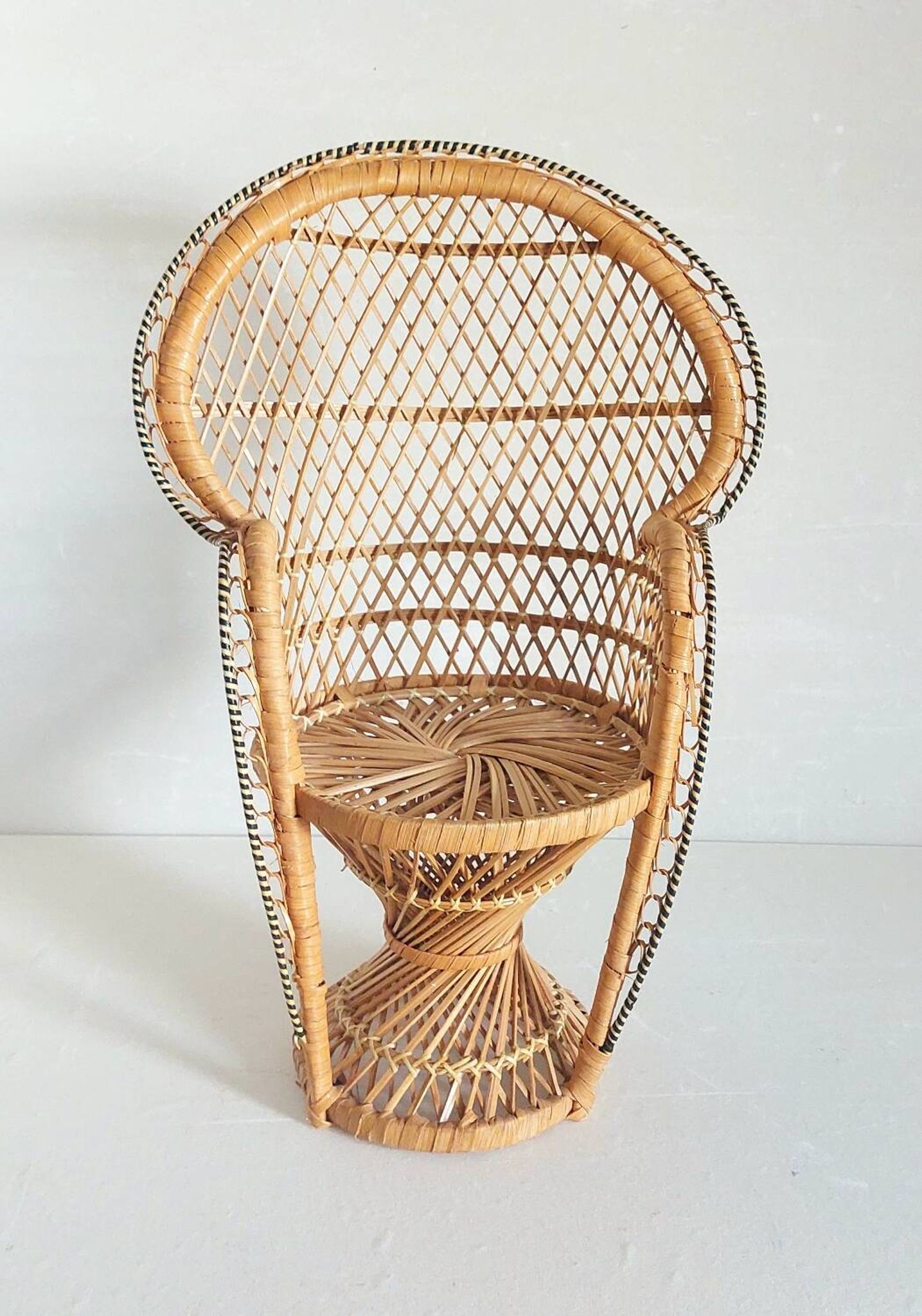 Petit fauteuil Emmanuelle