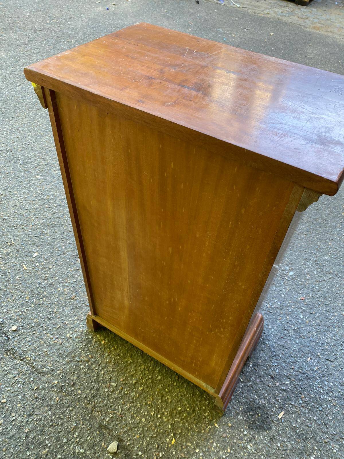 Nightstand, accent furniture in solid wood with drawer and door, 1980.