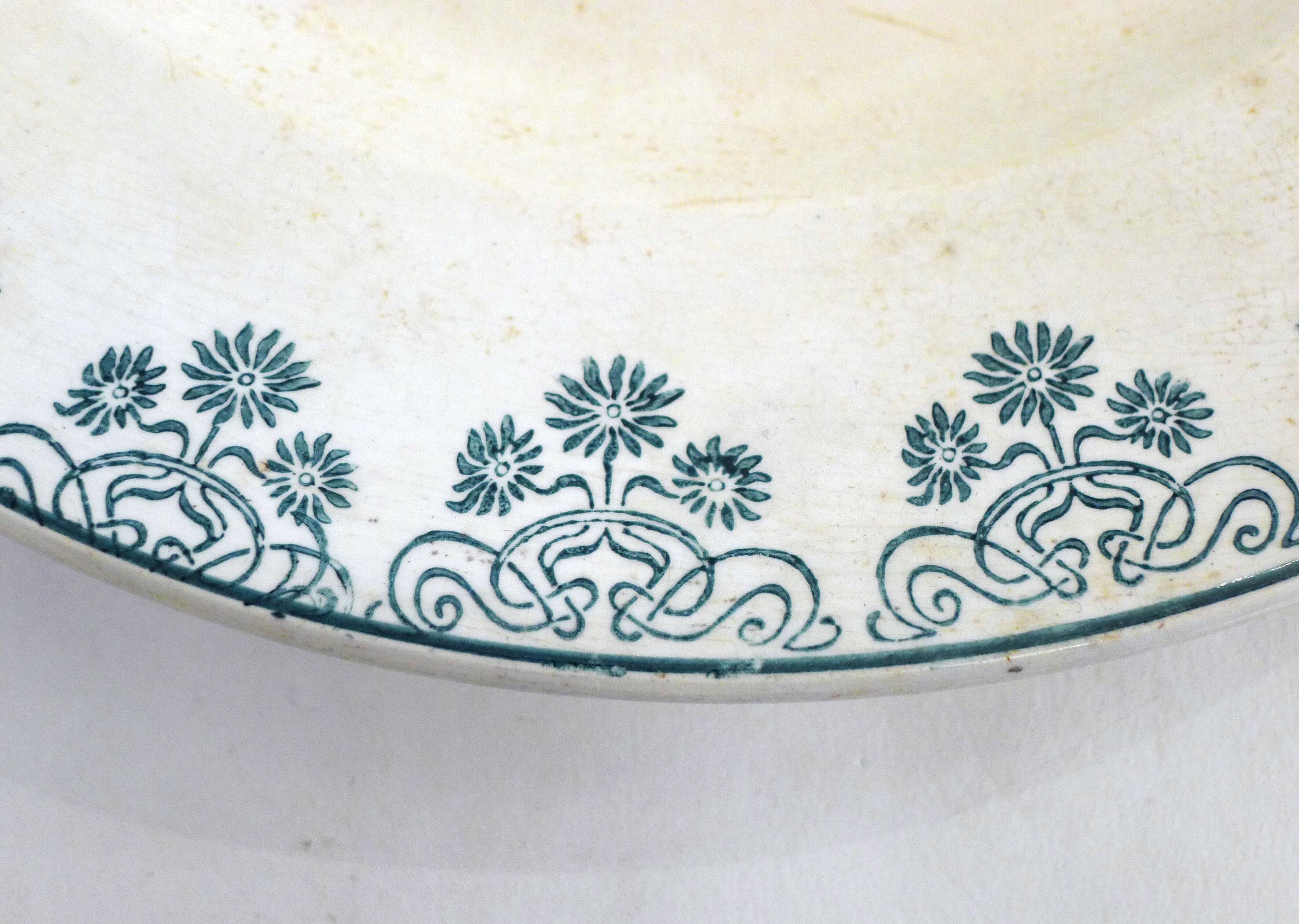 Plate / dish Iron earth Digoin late 19th century