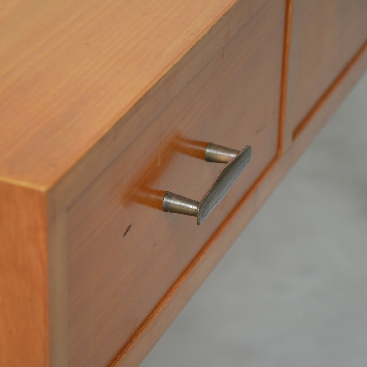 3-drawer console with compass feet, 1960