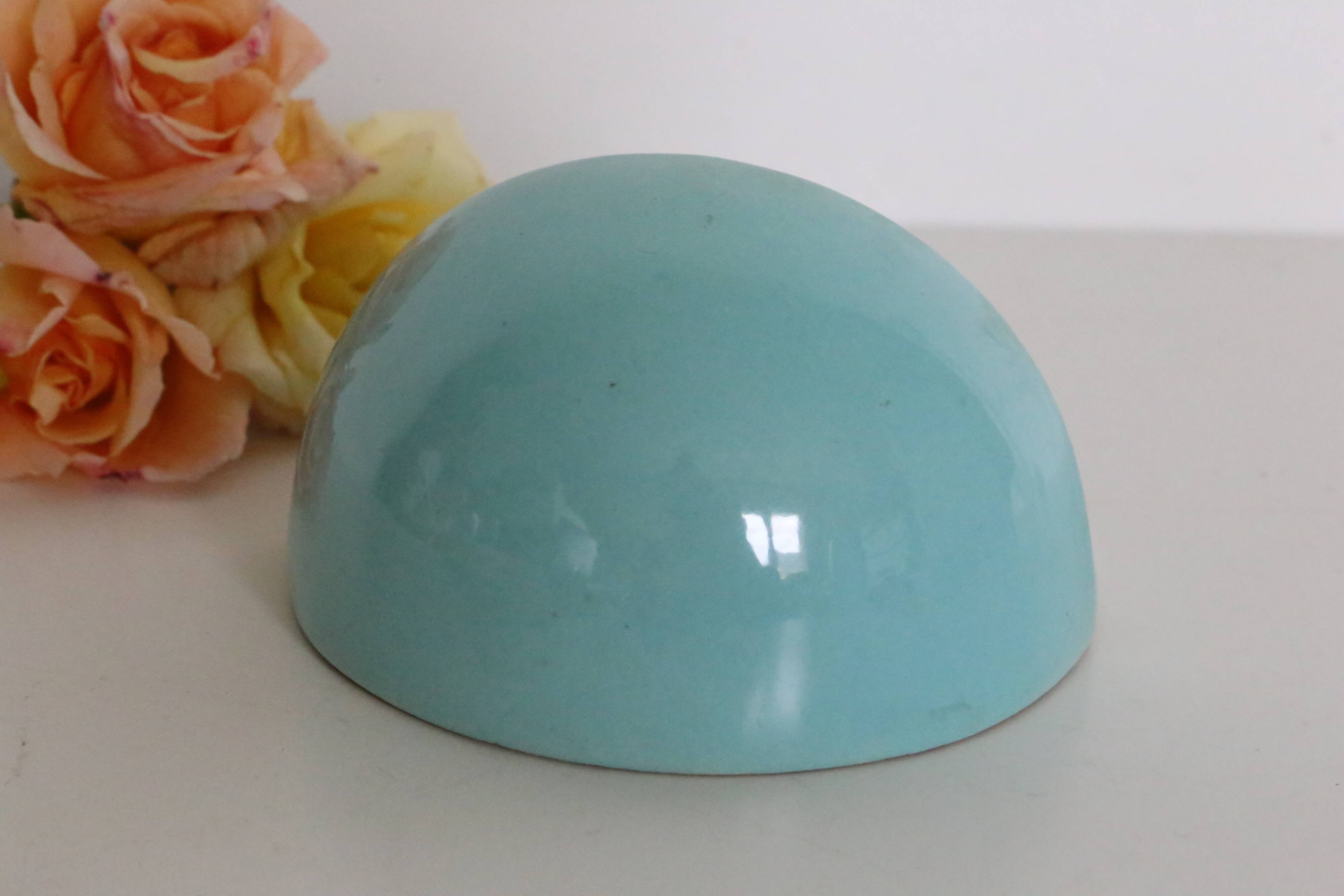 Bénitier en faïence de Desvres, 1980