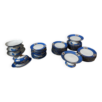 Porcelain service from Paris