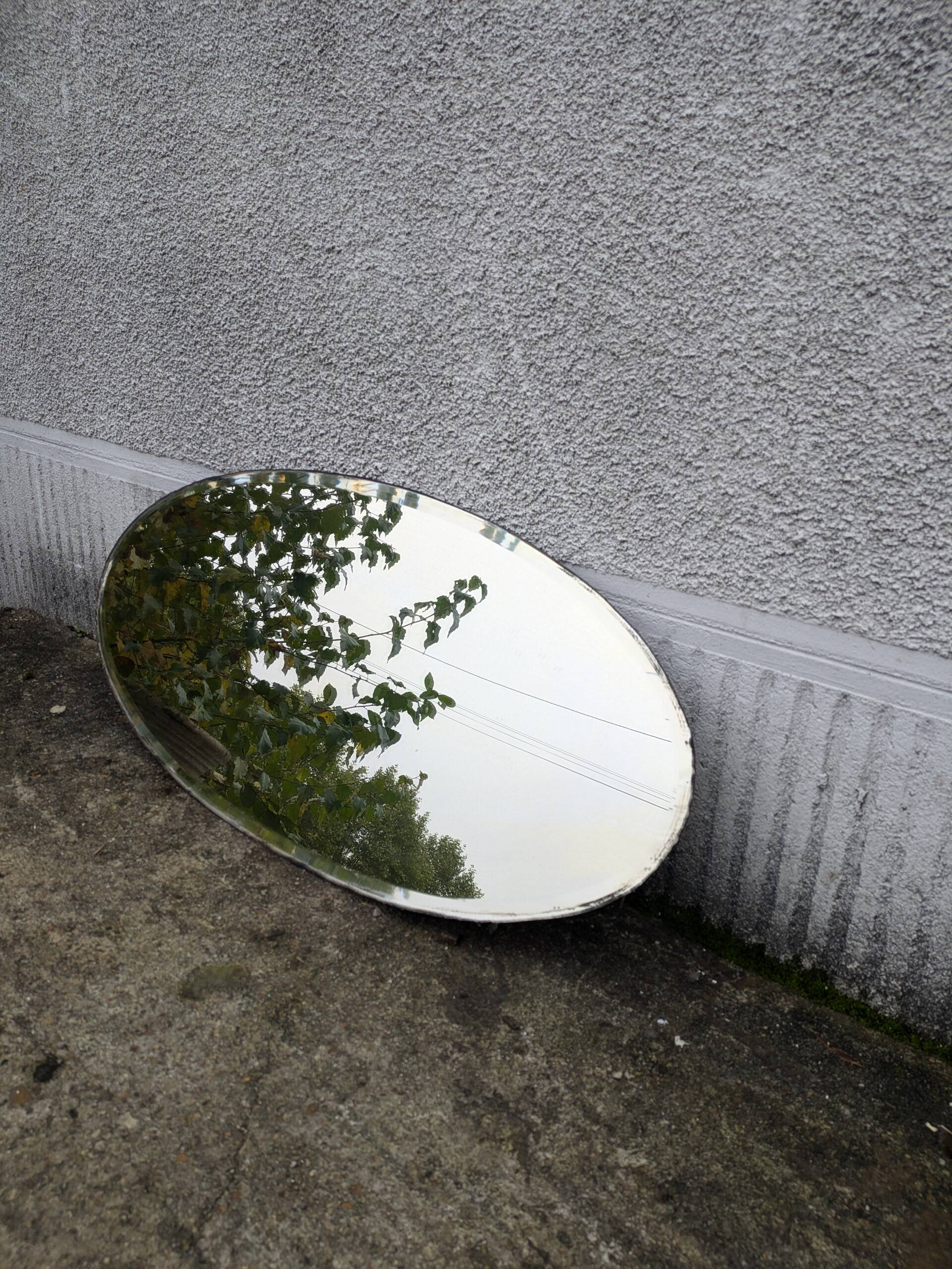 Oval mirror