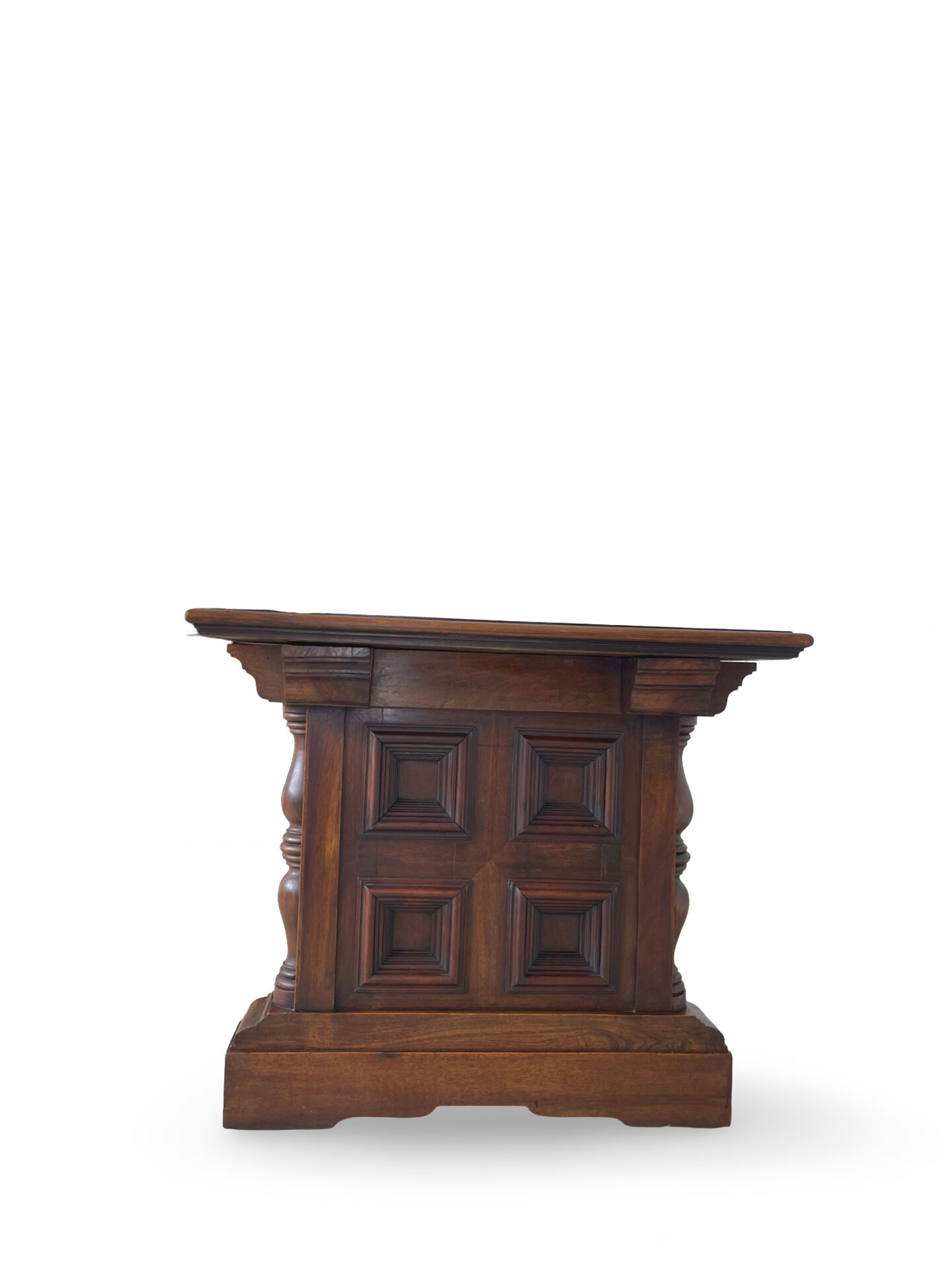 La table à manger extensible de haute qualité de style Renaissance italienne,