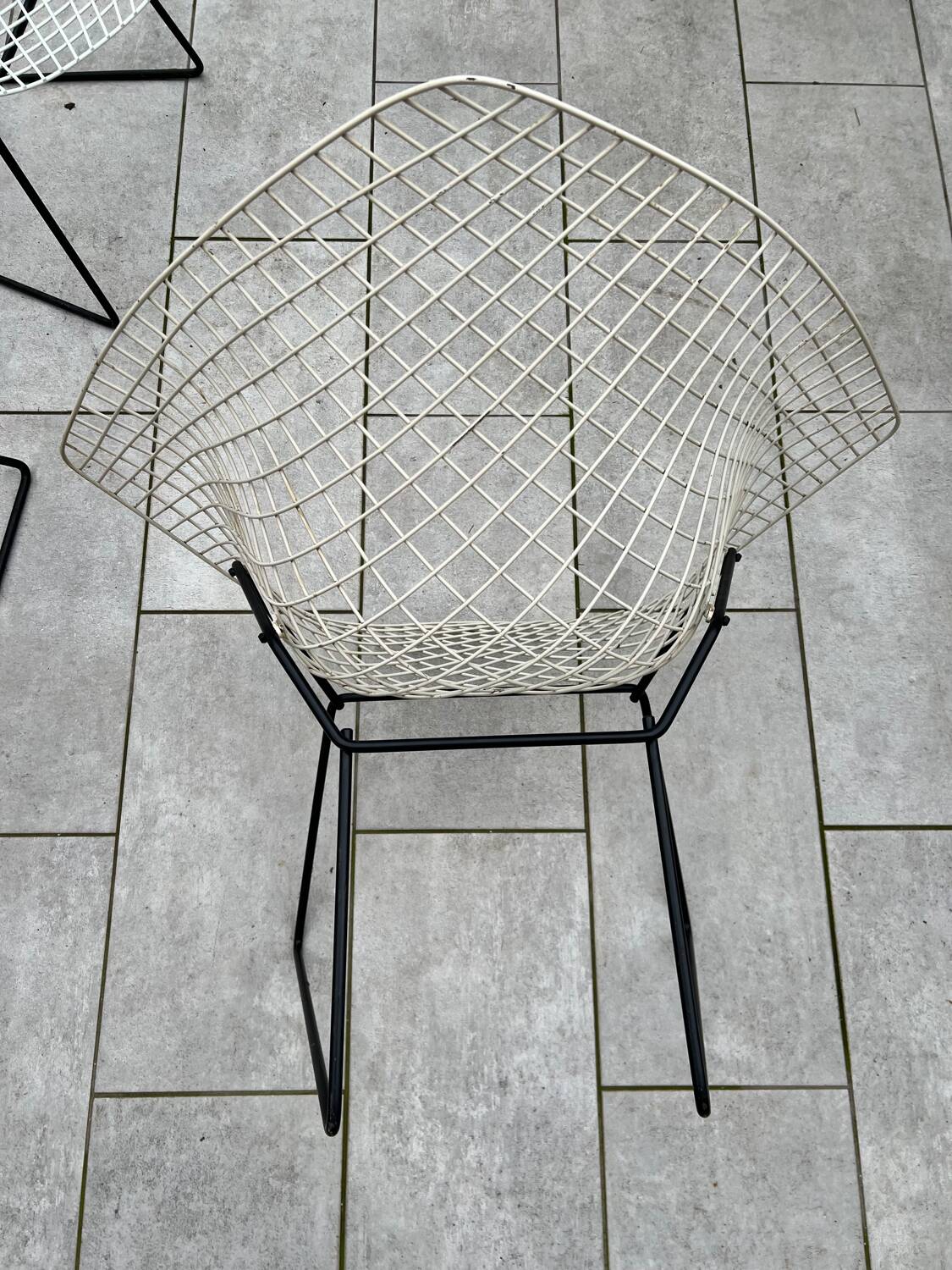 Bertoia Diamond Chair - Knoll Edition - Design by Harry Bertoia - Black