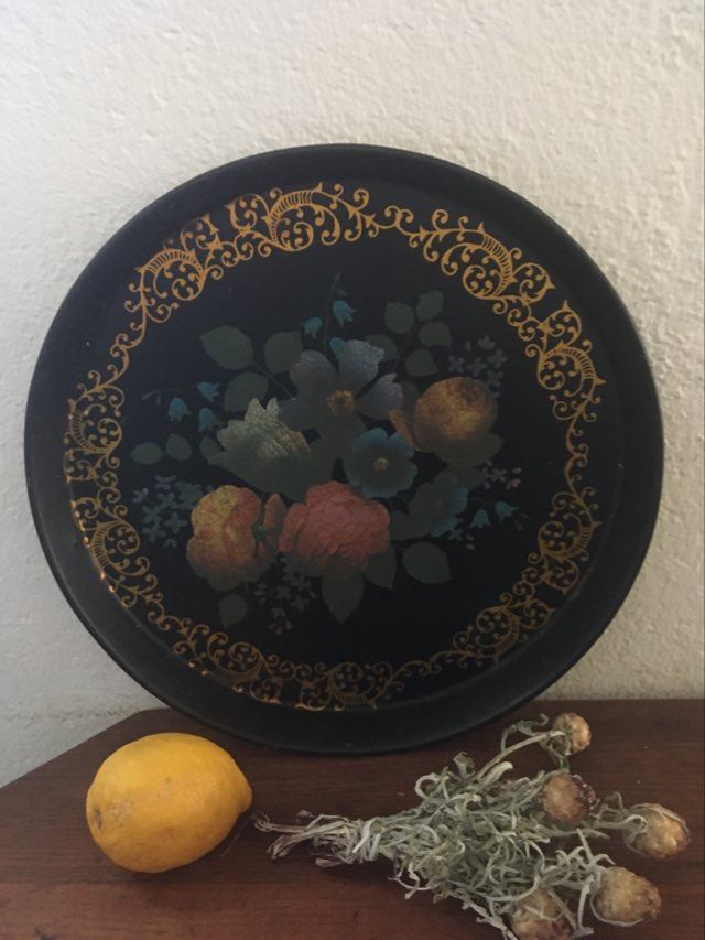 Napoleon III-style painted tole tray