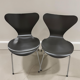 Series 7 Chairs by Arne Jacobsen for Fritz Hansen, black