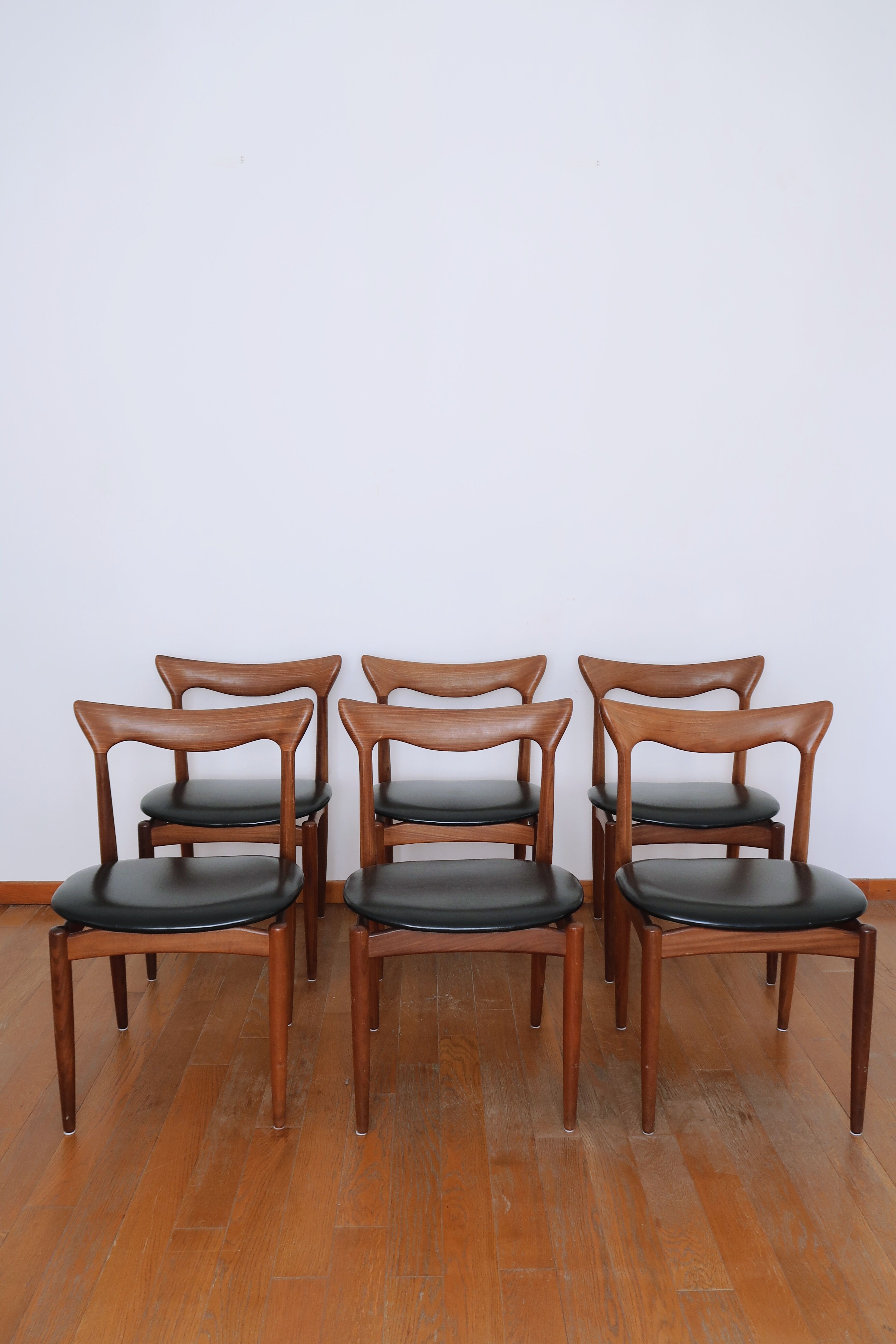 6 chairs skaï teck Bramin made in Denmark