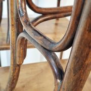 Ensemble de 4 tables gigognes en bois cintré Thonet