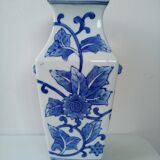 Asian vase shape baluster floral decoration handle Lion's head