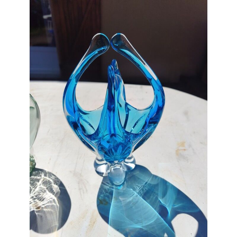 2 blue crystal and blown glass pocket vases