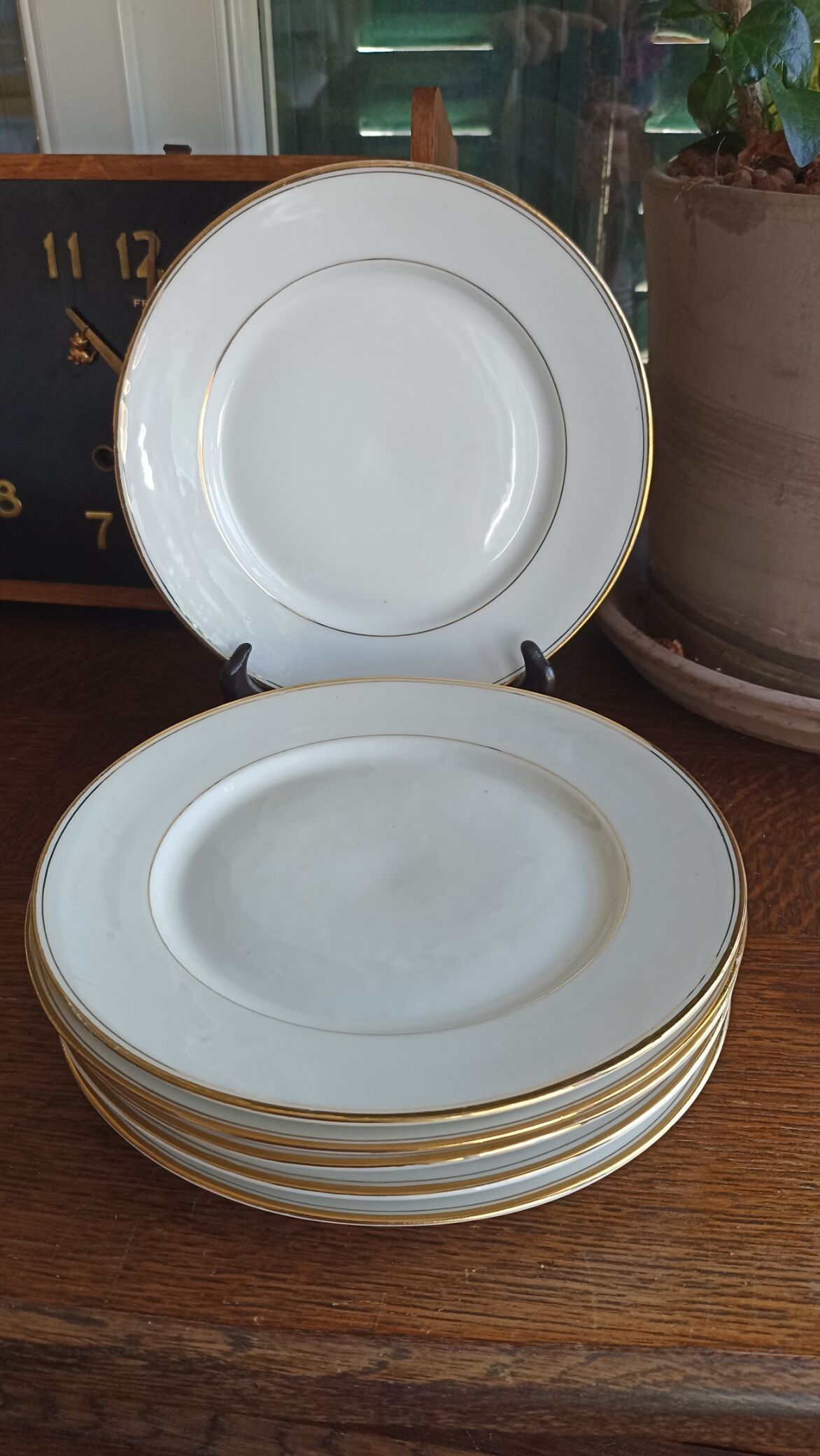 6 Villedieu porcelain dessert plates