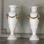 Pair of vases in white statuary marble, gilt bronze, circa 1900