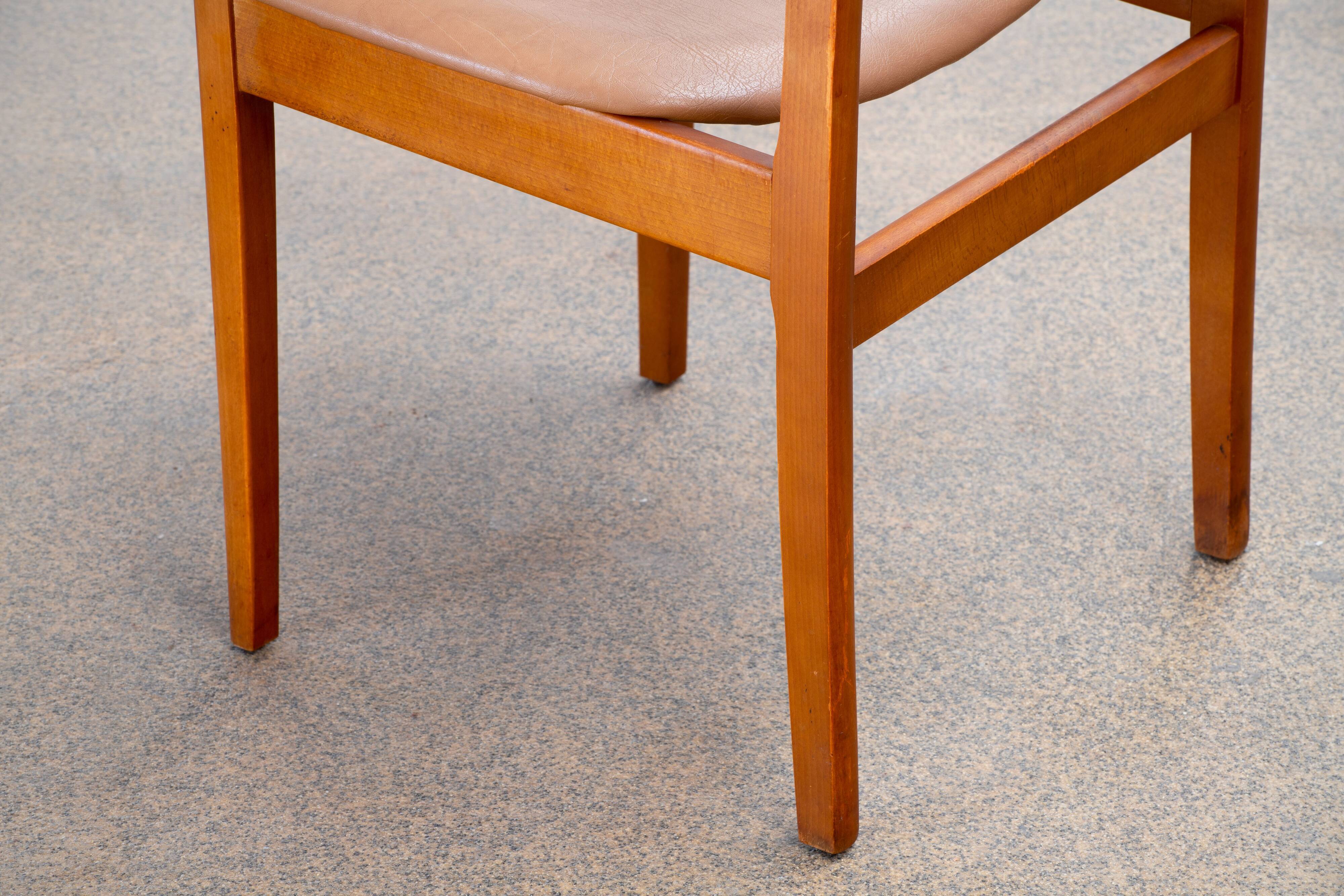 Série de 4 chaises scandinaves vintage 1960
