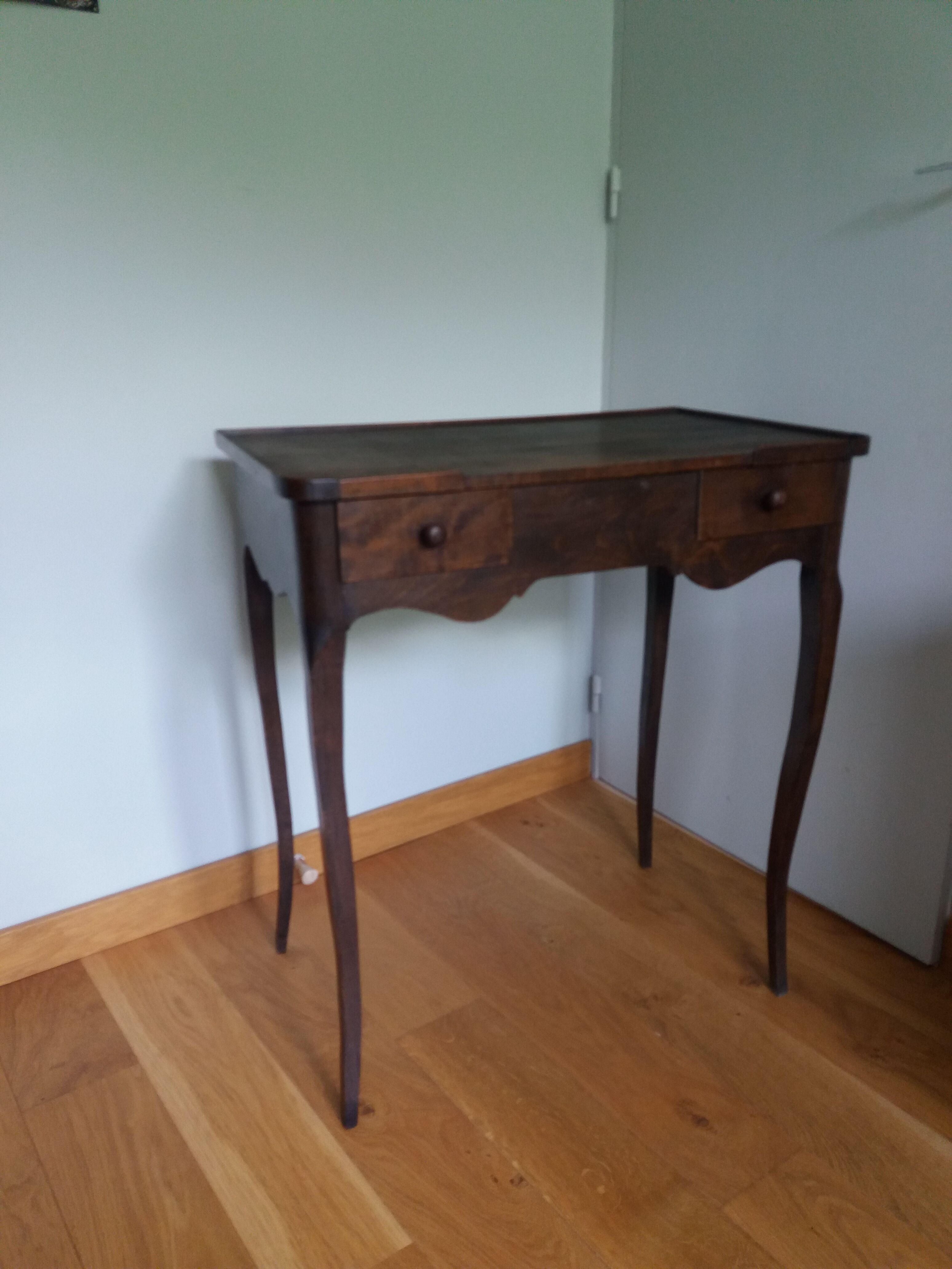 Toilet table console dressing table
