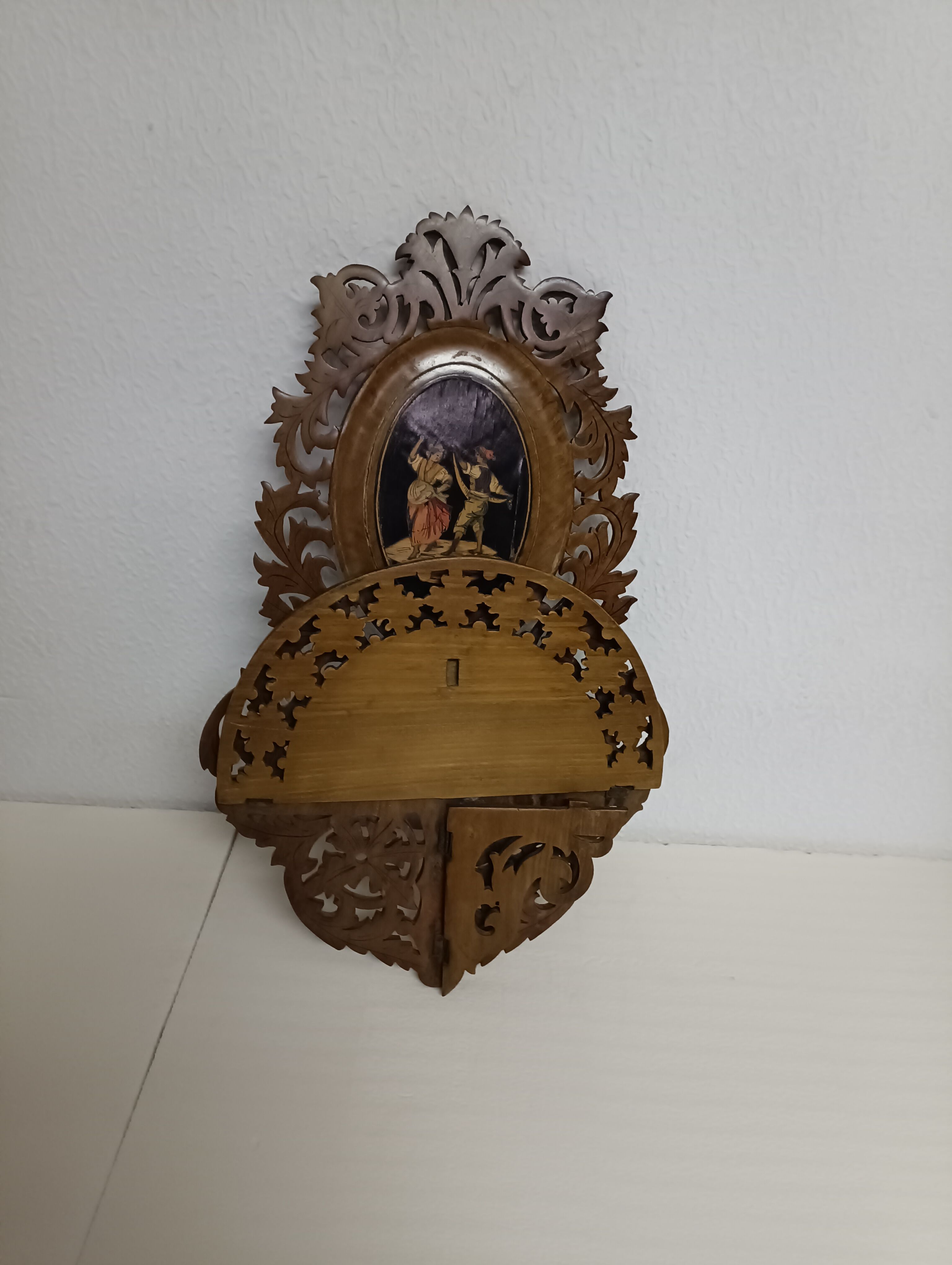 Openwork wood shelf articulated marquetry of Sorrento XIX century