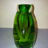 Vase en verre soufflé XXème