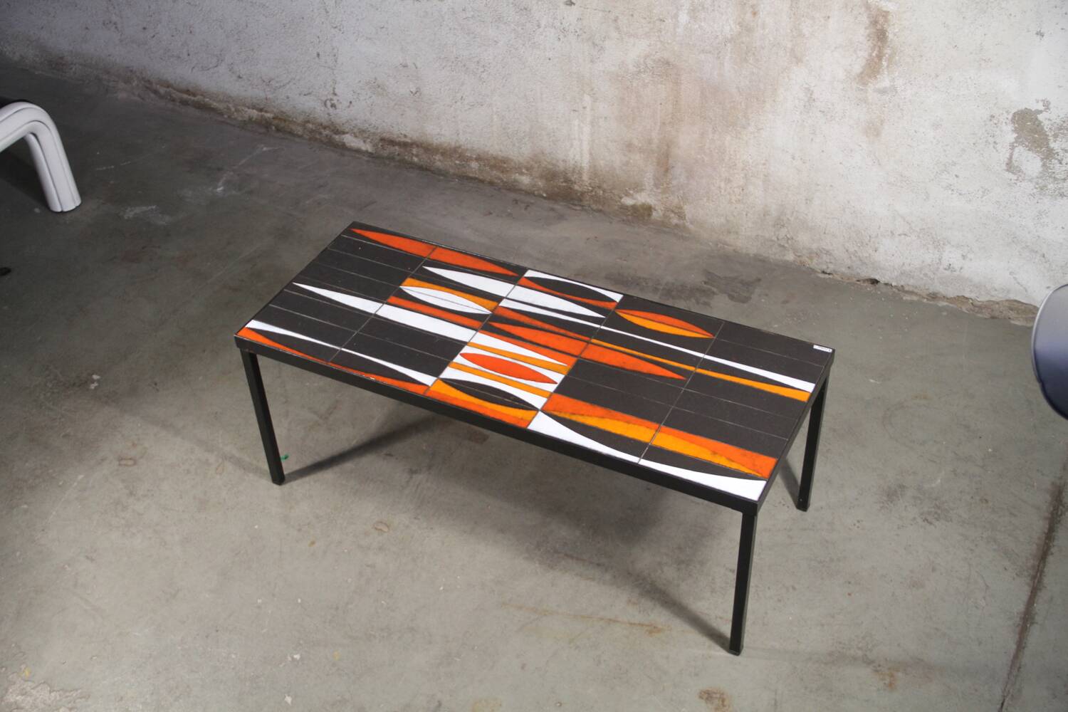 Capron shuttle table