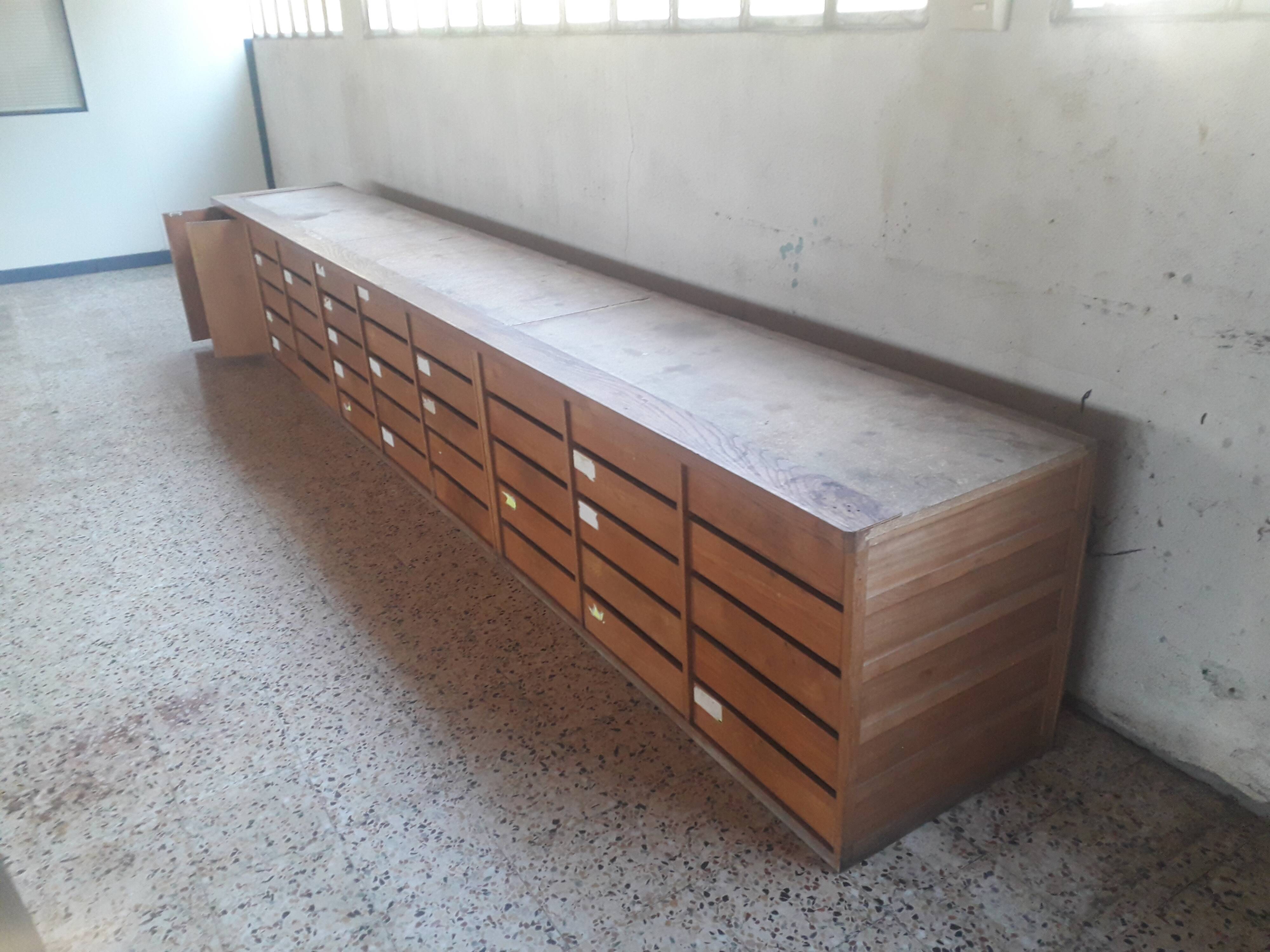 Cabinet with drawers 50 years, 450cm