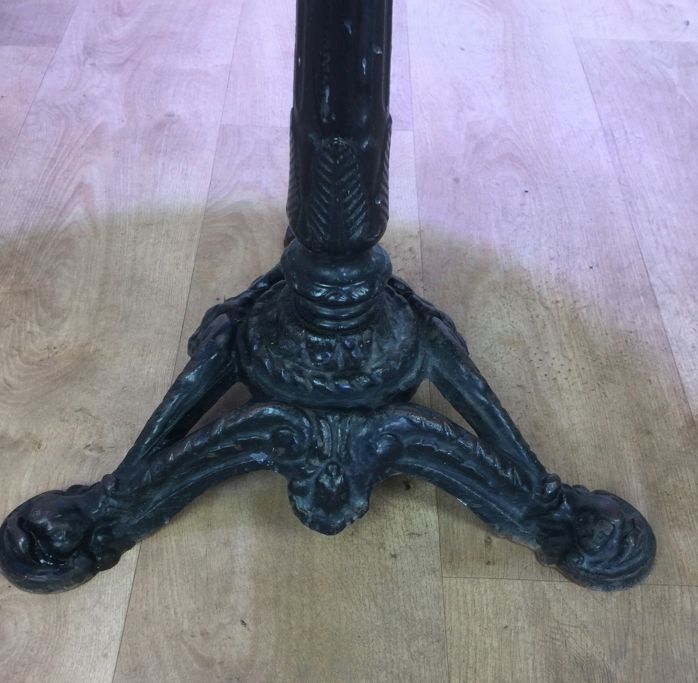 Parisian bistro table with cast iron leg