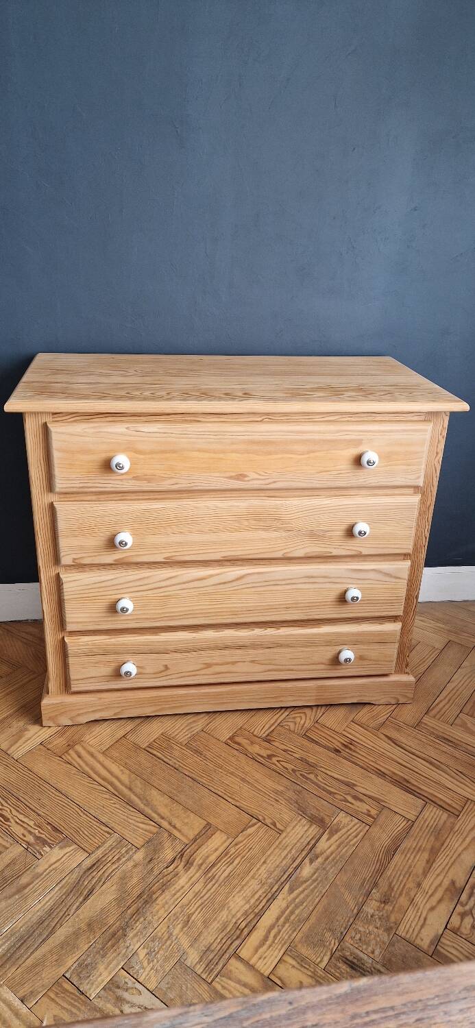 4 drawer chest of drawers