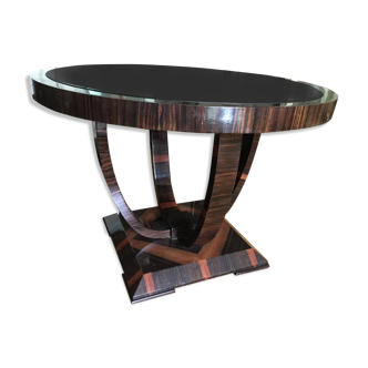 Round table