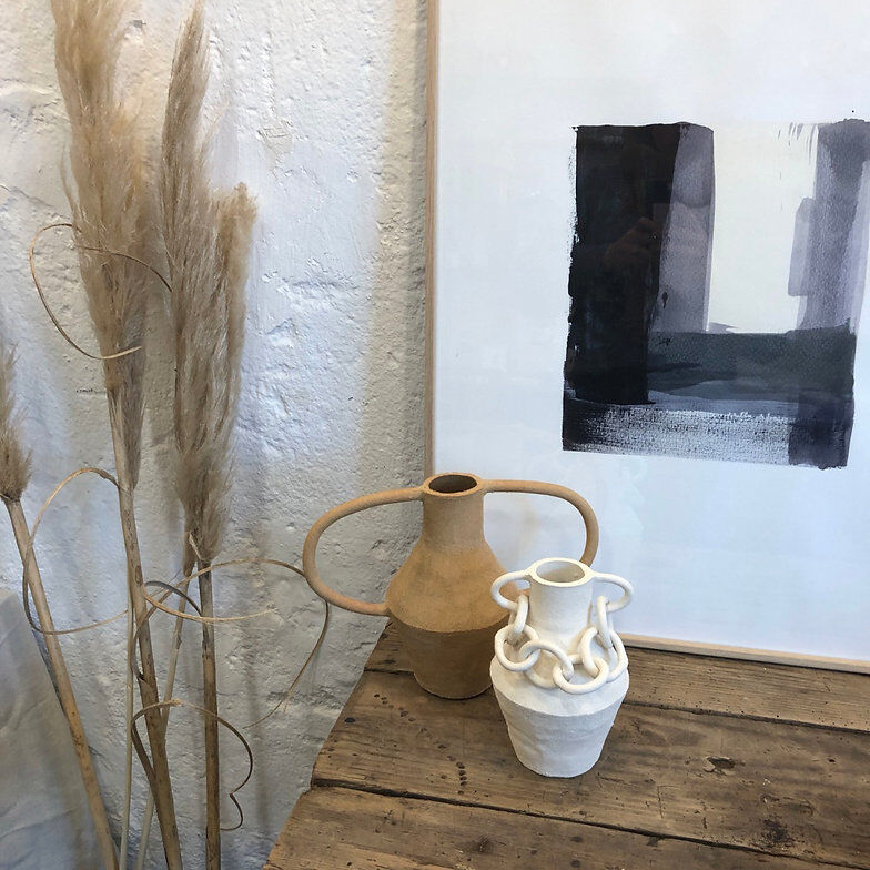 White chain vase - Cassandre Bouilly