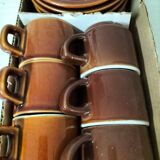Service de 6 tasses avec coupelles
