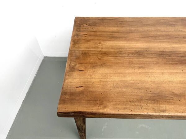 Table de ferme en hêtre, pieds fuseaux, France, années 1970