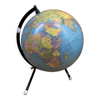 Globe terrestre années 90