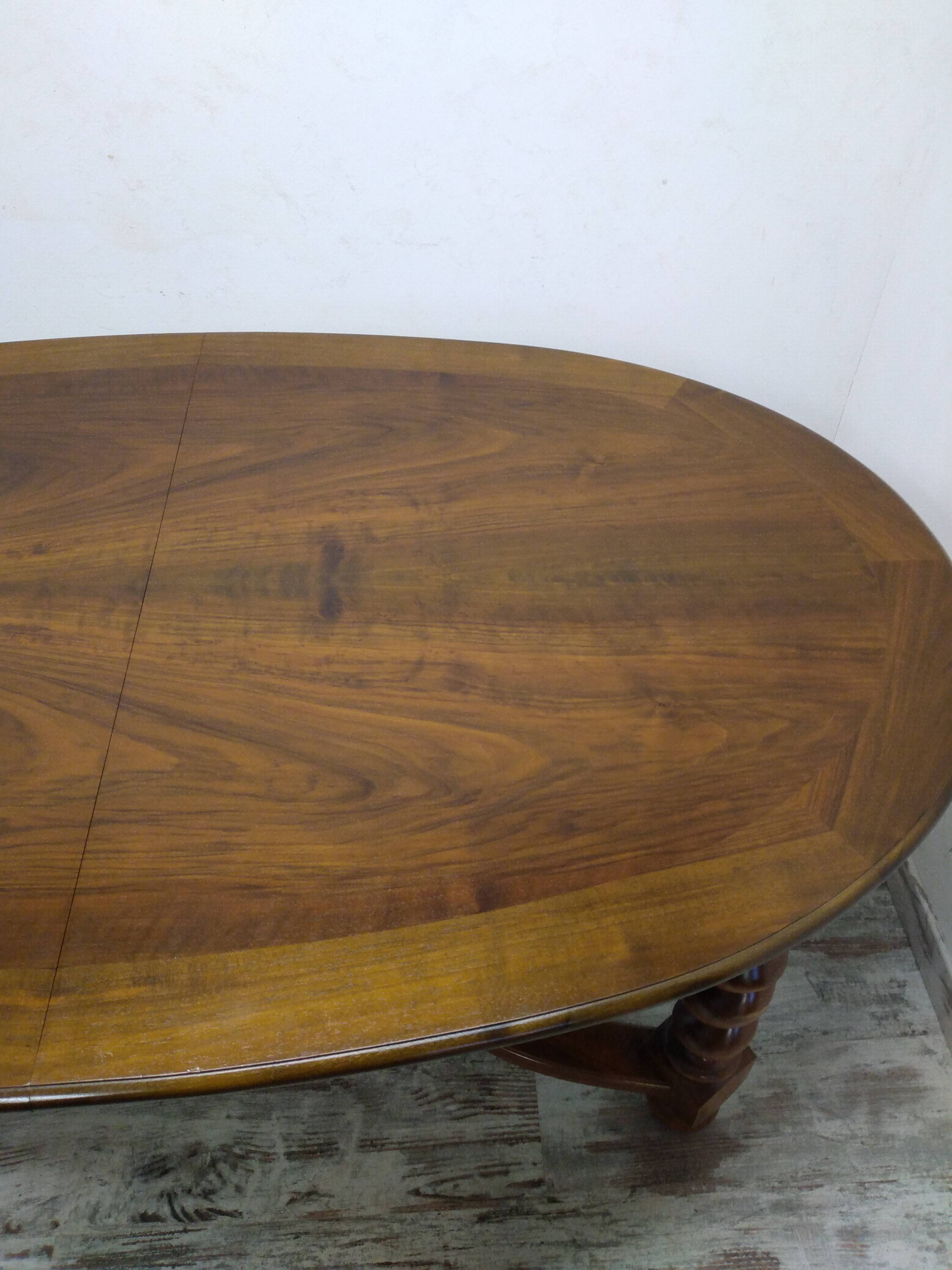 Table style Louis XIII