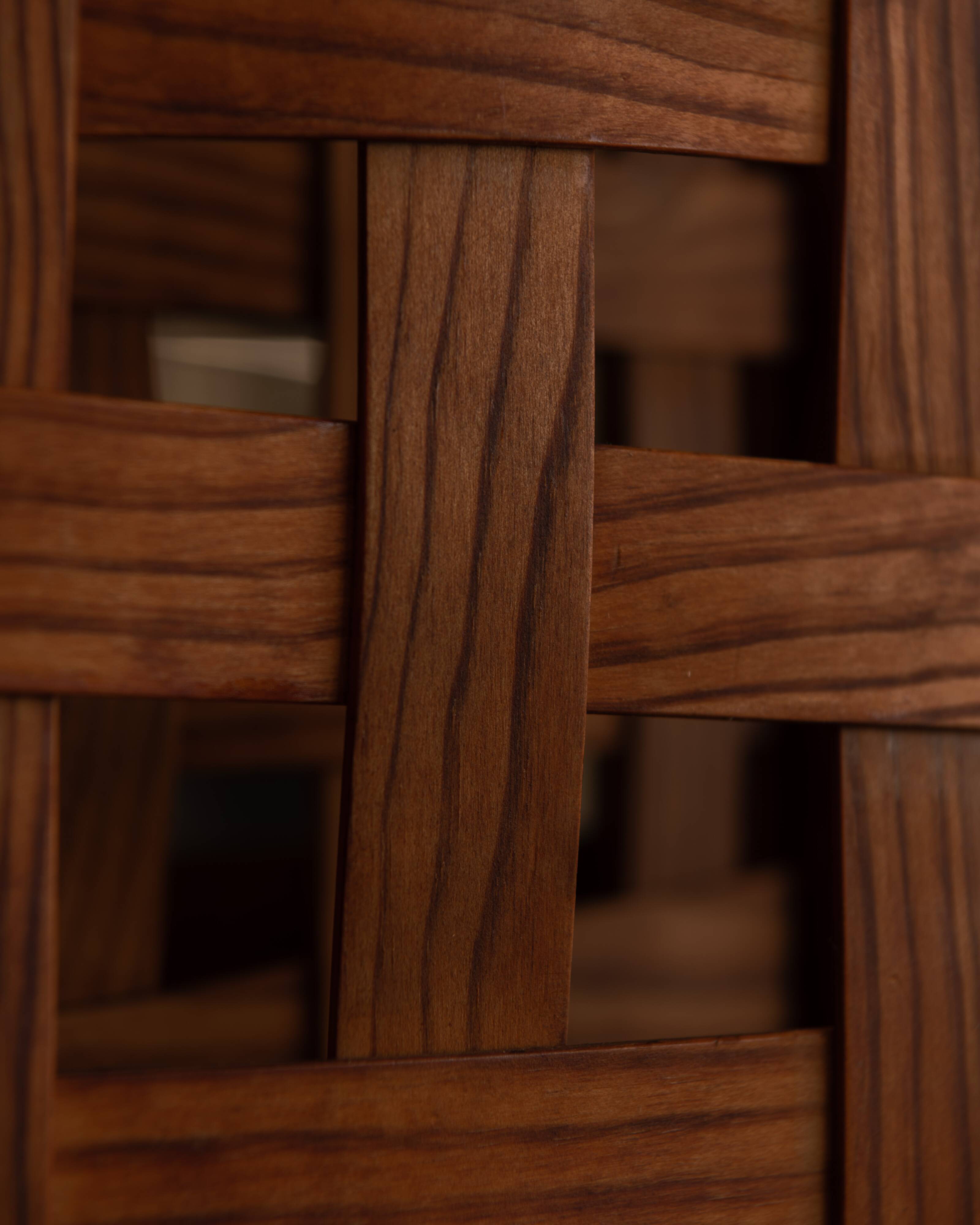 Paravent vintage en bois à 3 panneaux ajourés · Paravent pliant en pin (135 cm)