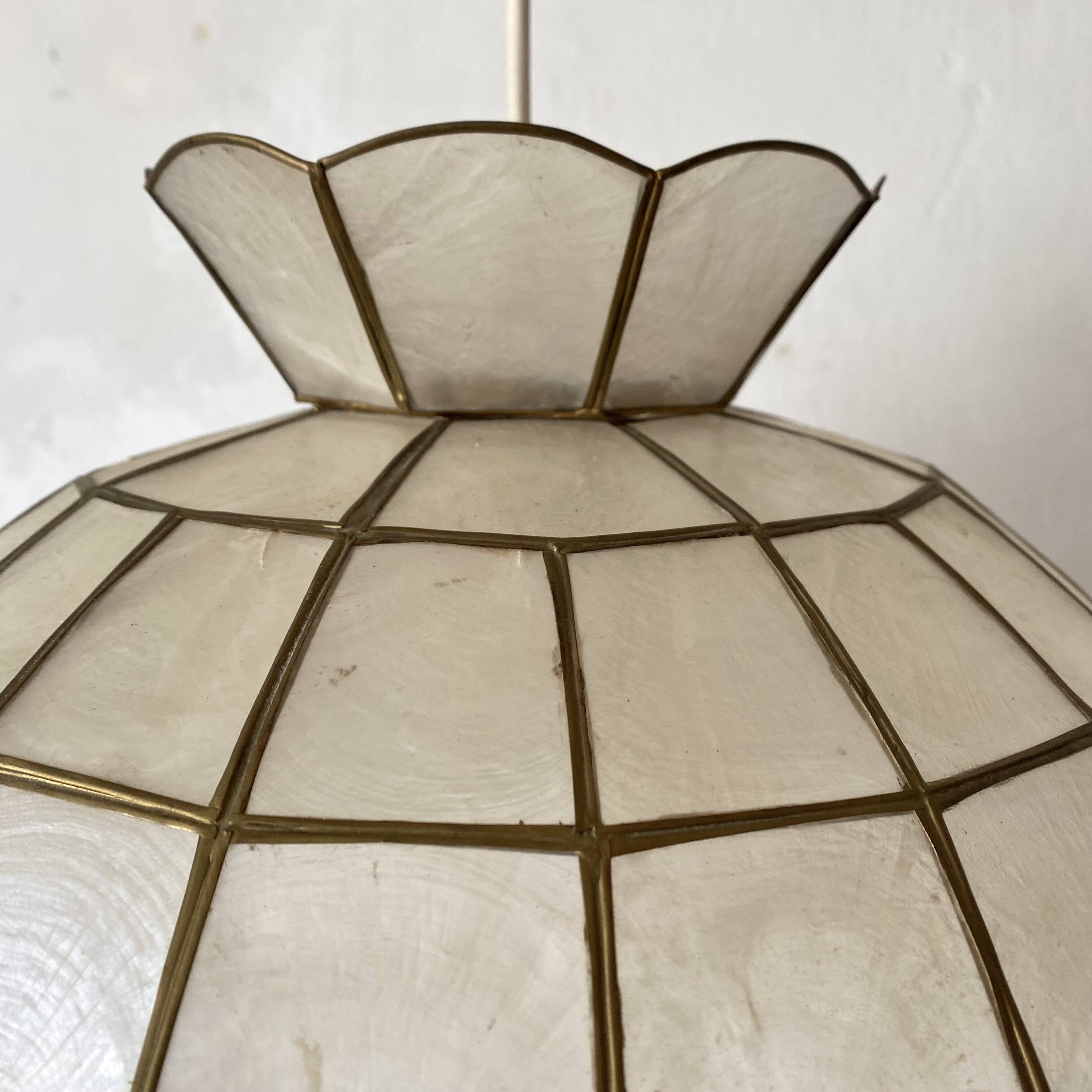 Vintage mother-of-pearl pendant light
