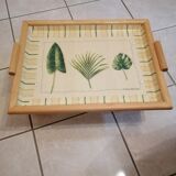 Serving tray with legs