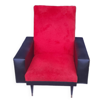 Fauteuil skaï noir et fourrure rouge