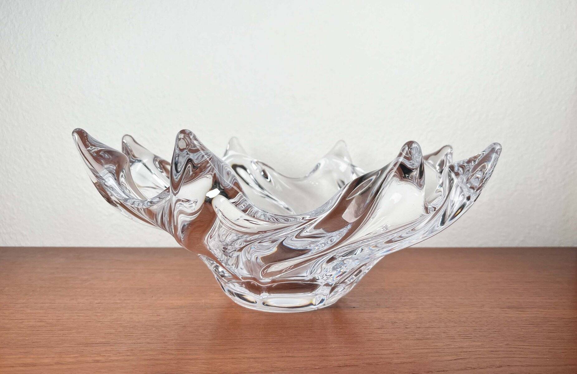 Large Modern Crystal Glass Fruit Bowl from the Mid-Century by Art Vannes, France, 1960s