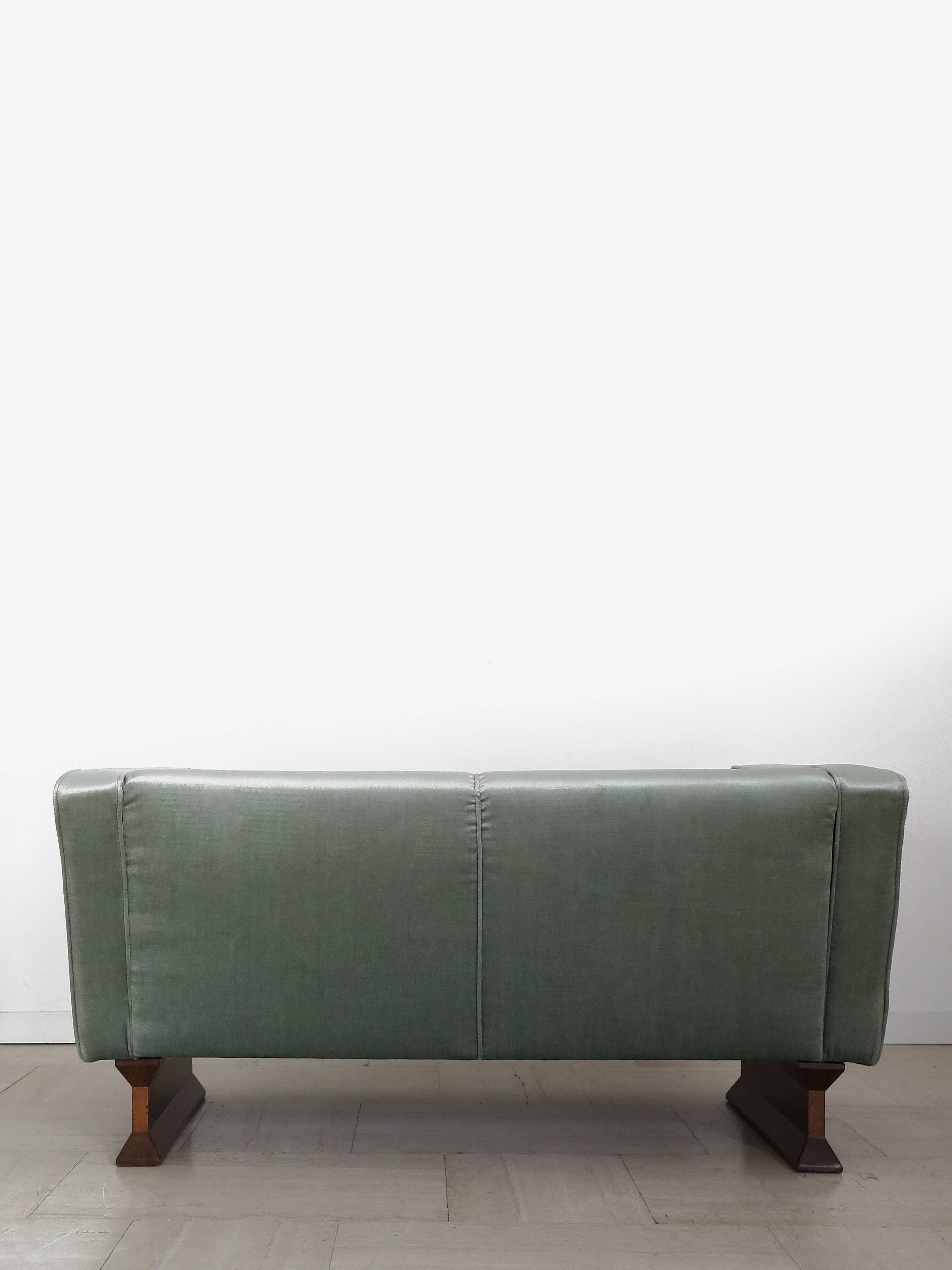 Canapé 2 places en velours Franco Albini pour Poggi, modèle DV33, Italie, années 1960.