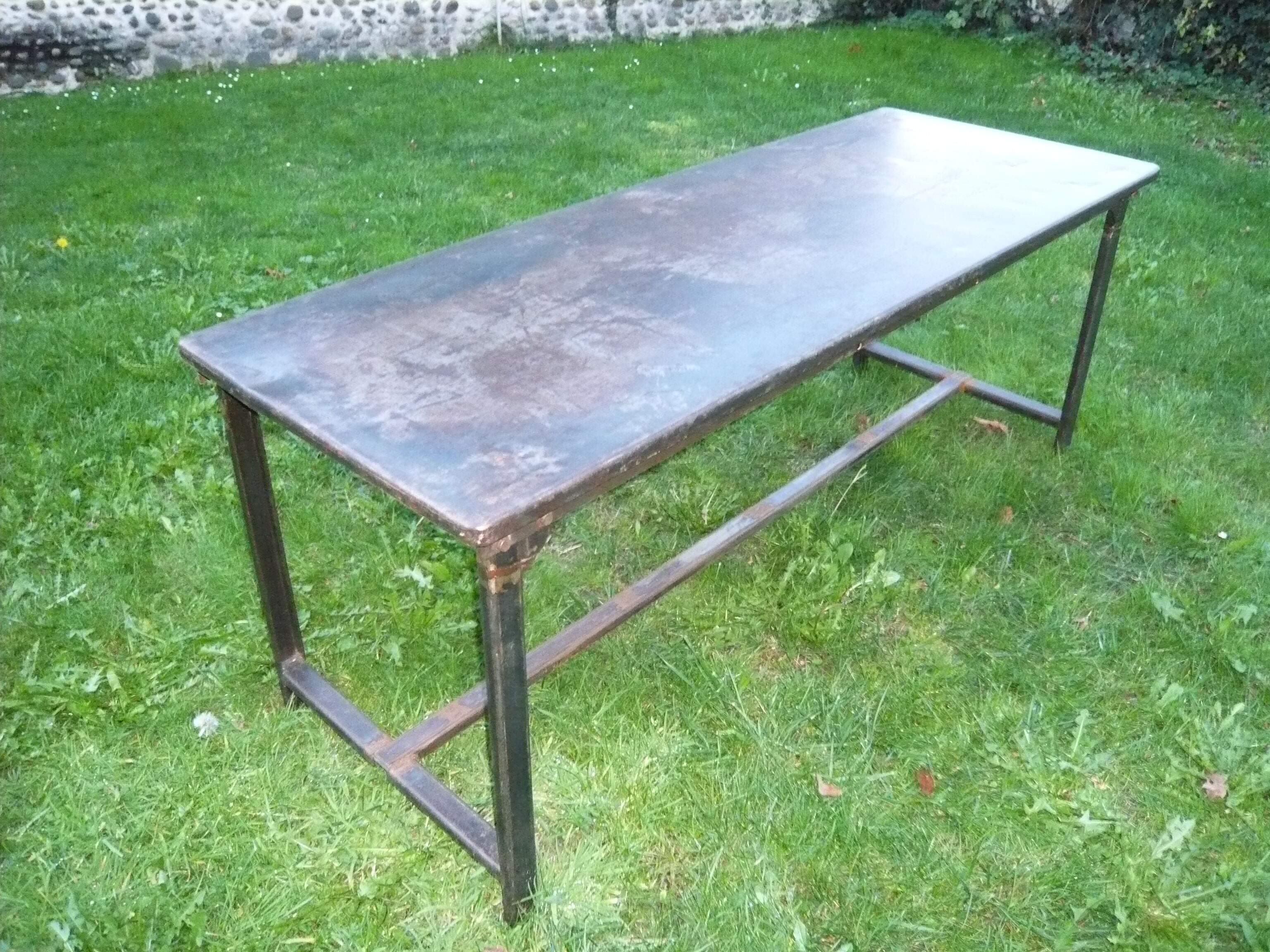 Industrial table workshop