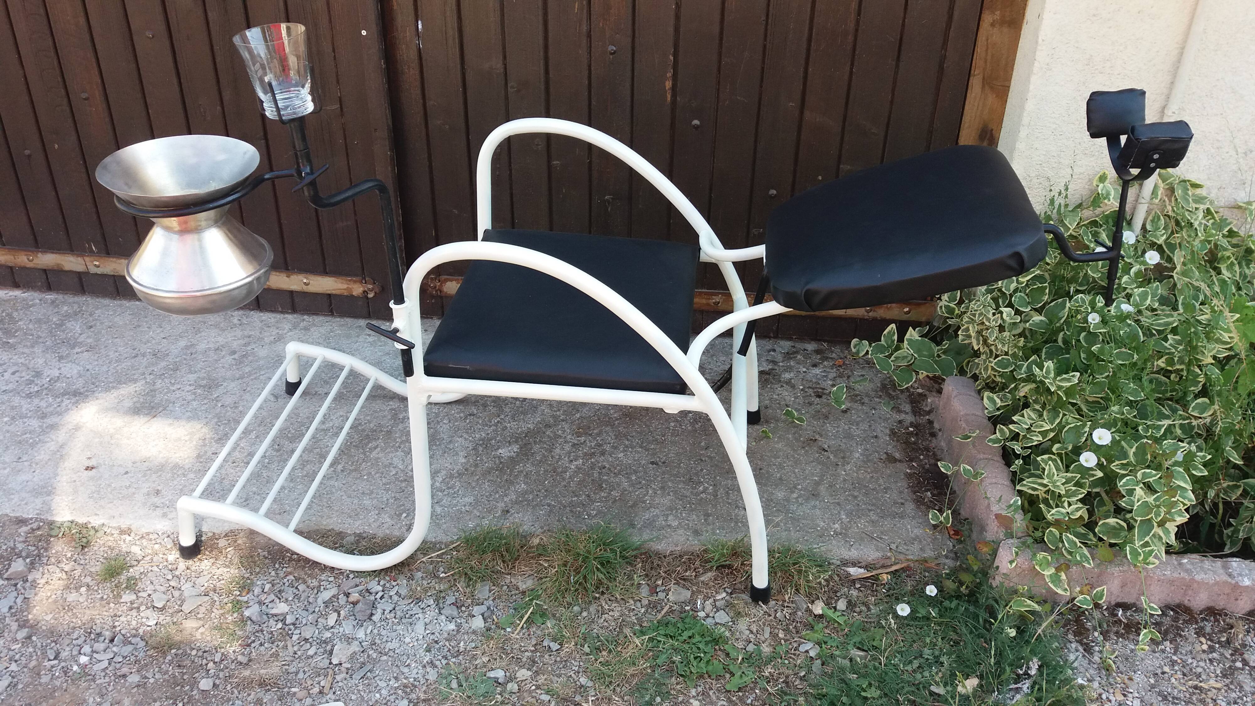 Country dentist's chair