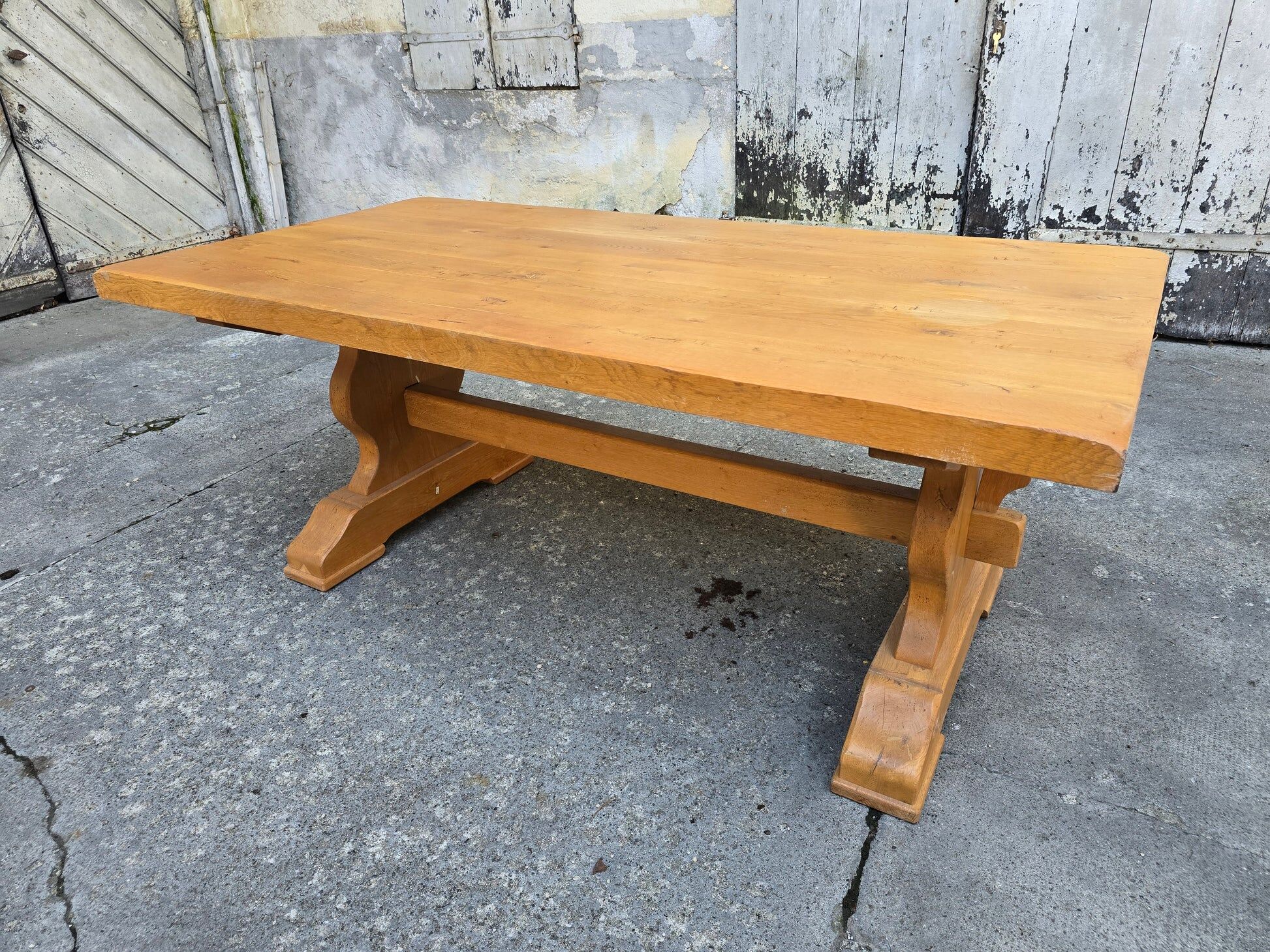 Large monastery table in solid oak – French handcrafted.