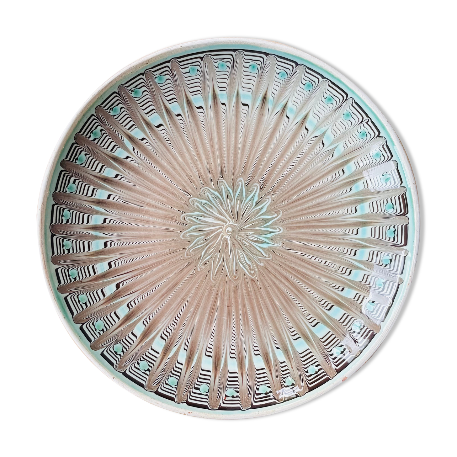 Romanian handicraft ceramic dish