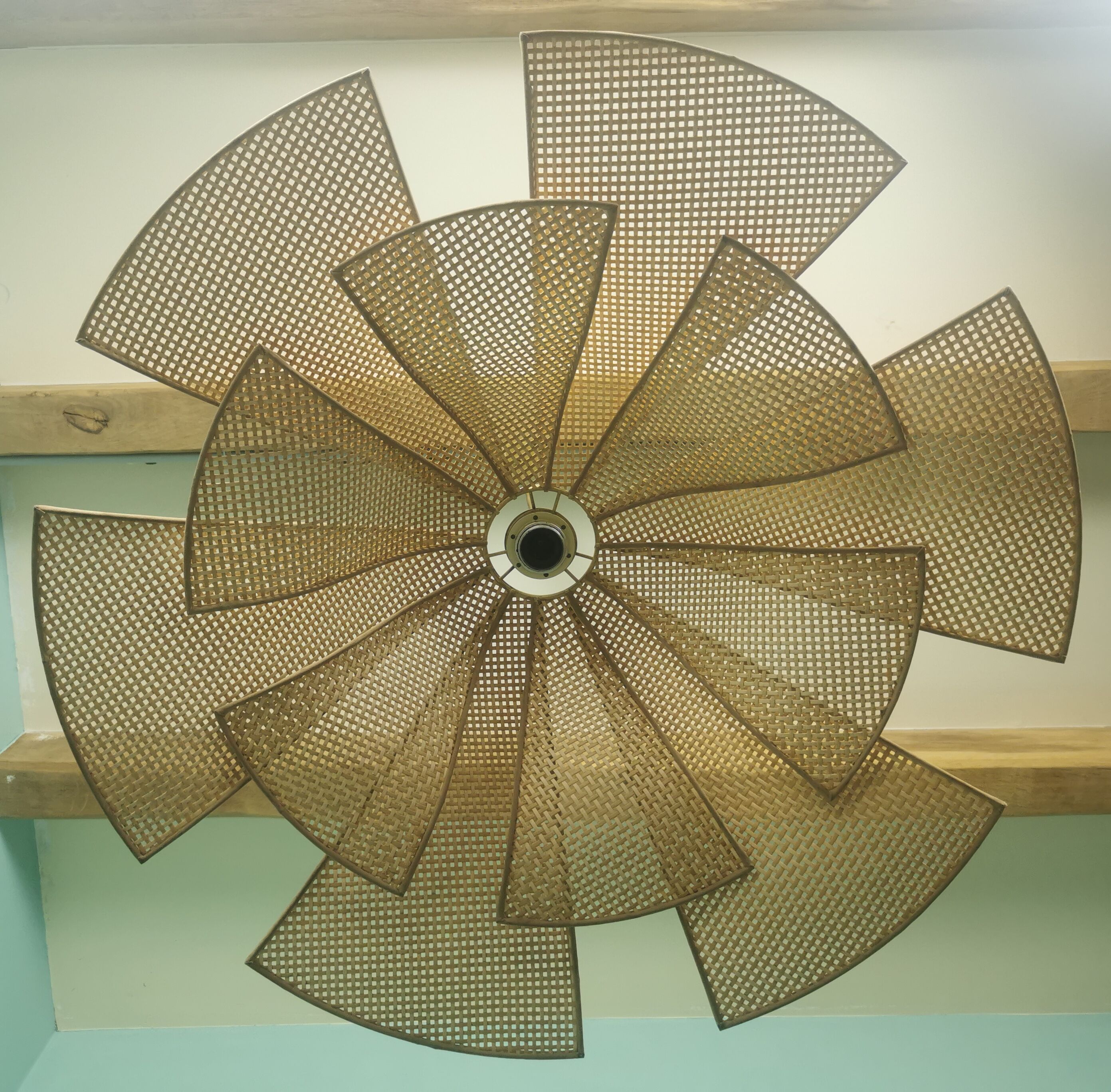 Suspension "fleur" rotin