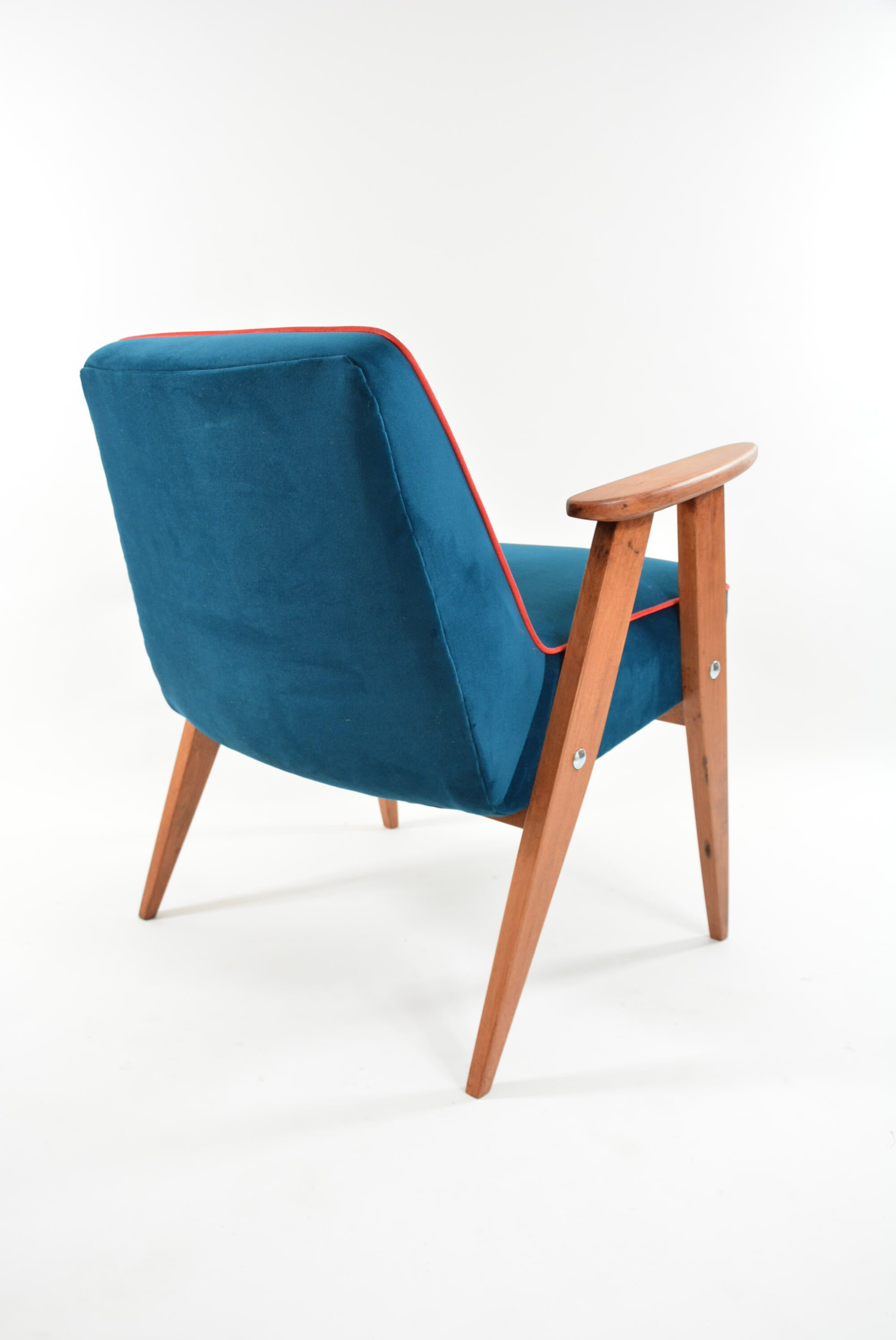 366 duck blue chair