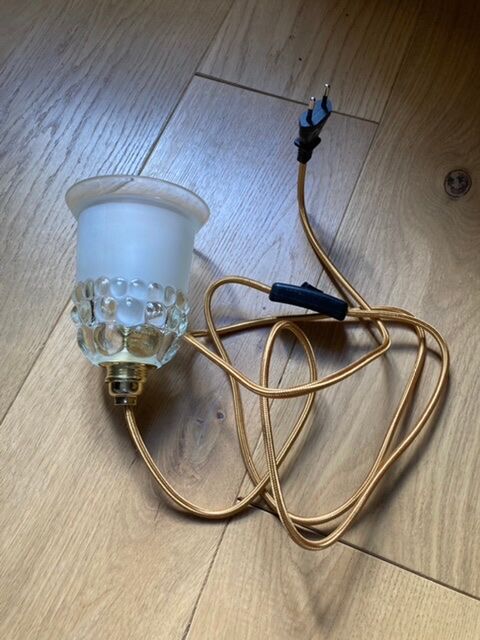 Art Deco-style vintage hand lamp