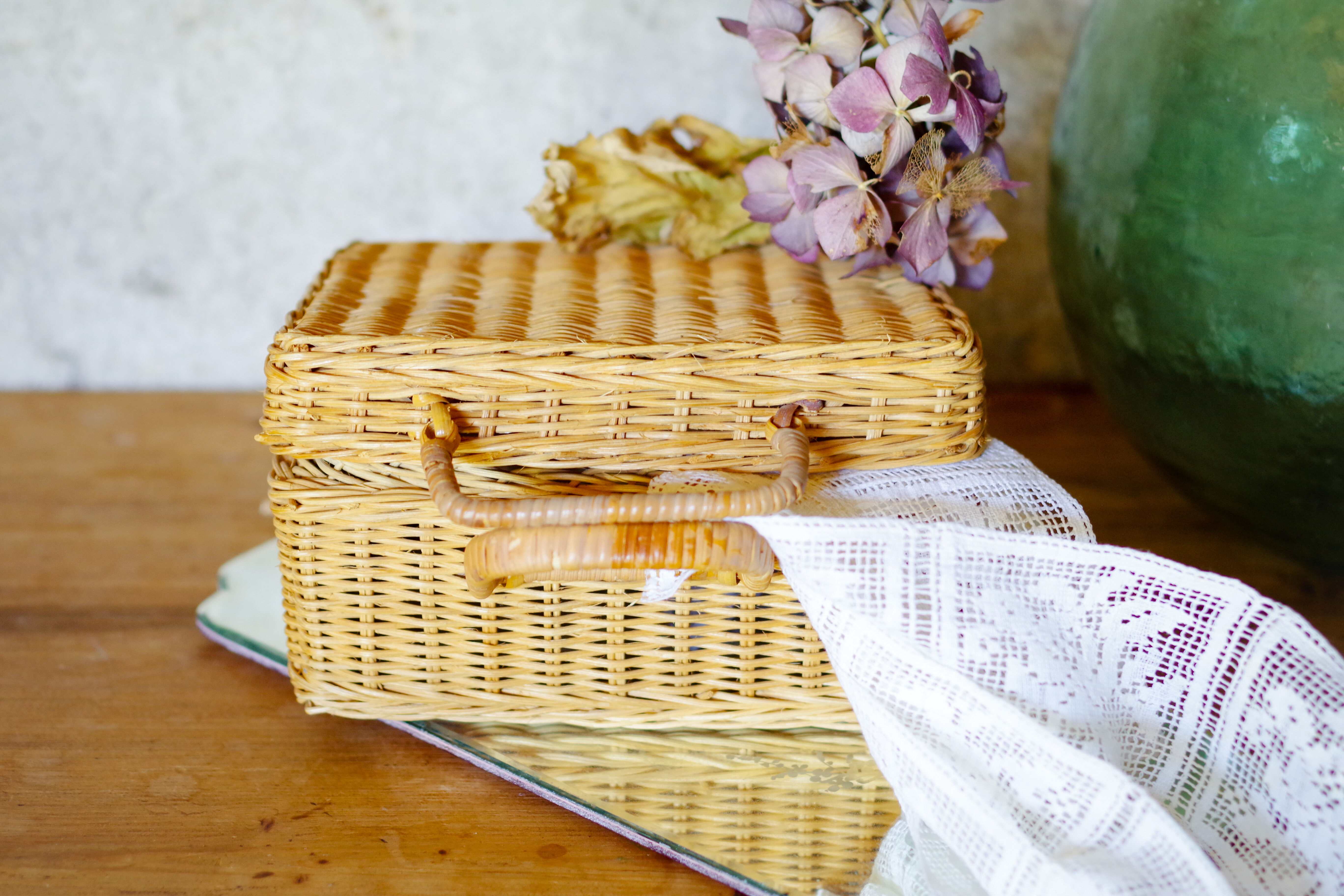 Suitcase Trunk chest rattan vintage 60s Bohemian old retro Wicker