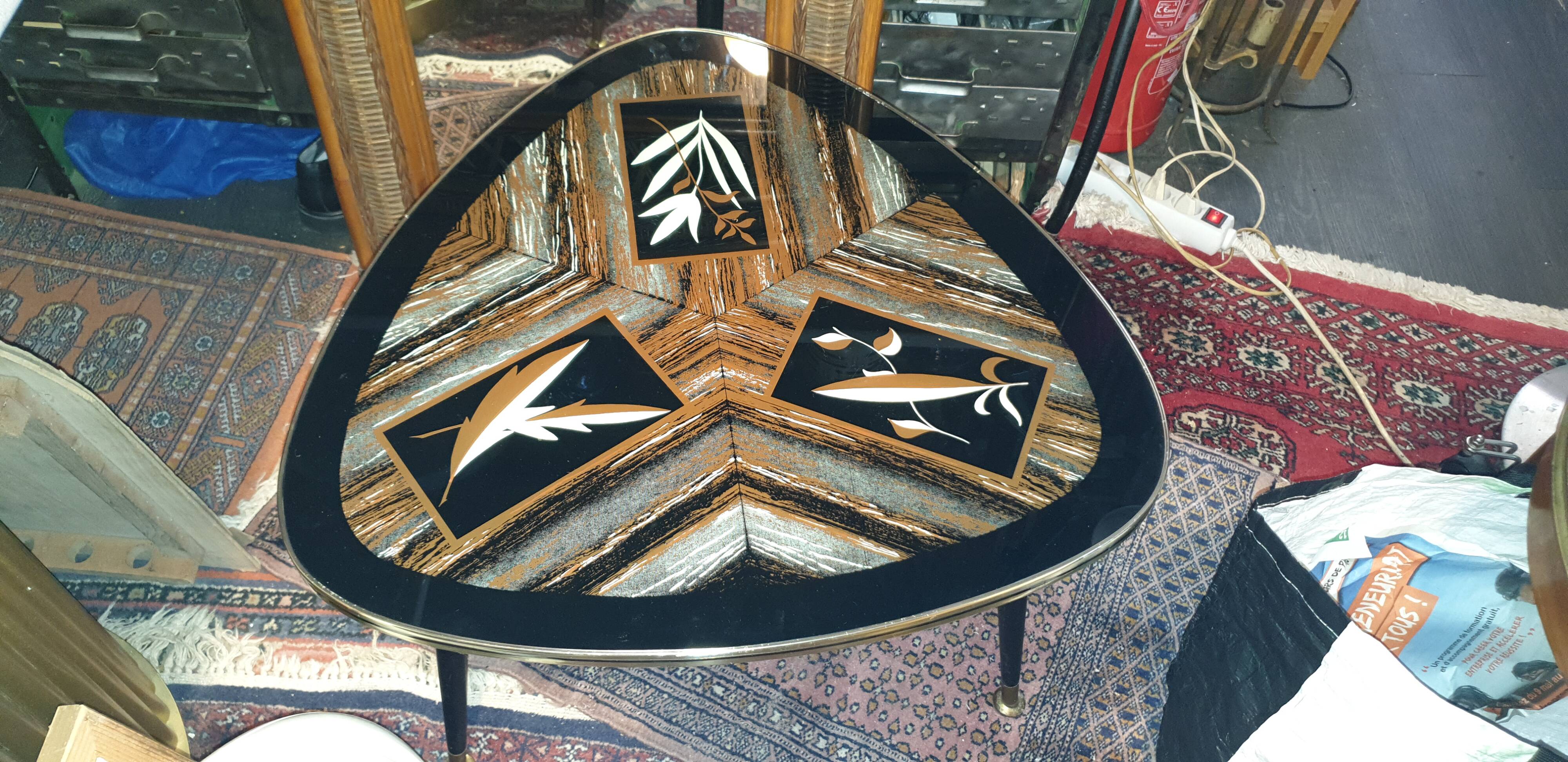 Coffee table year 50