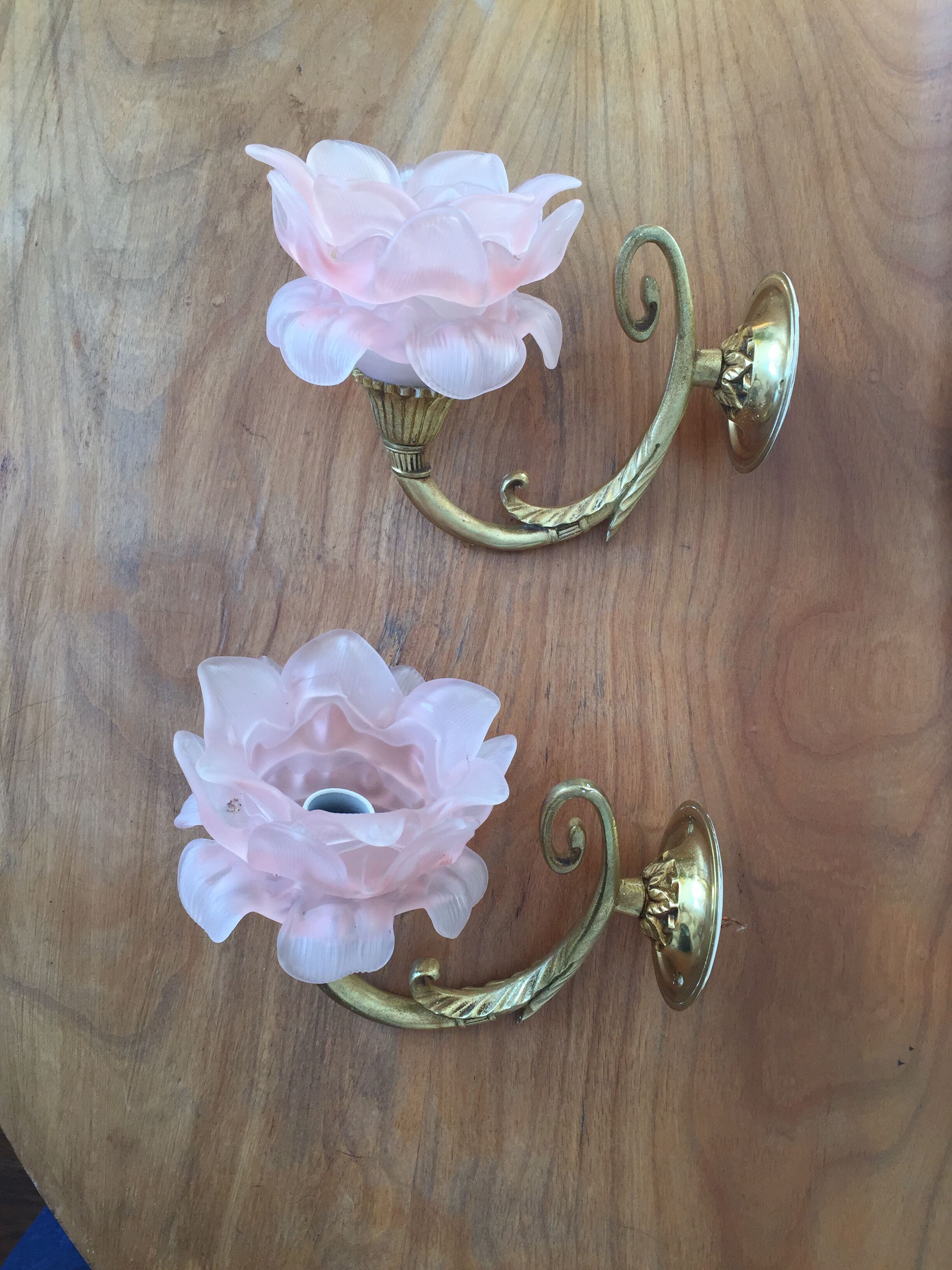 Art Deco wall lamps pink tulip