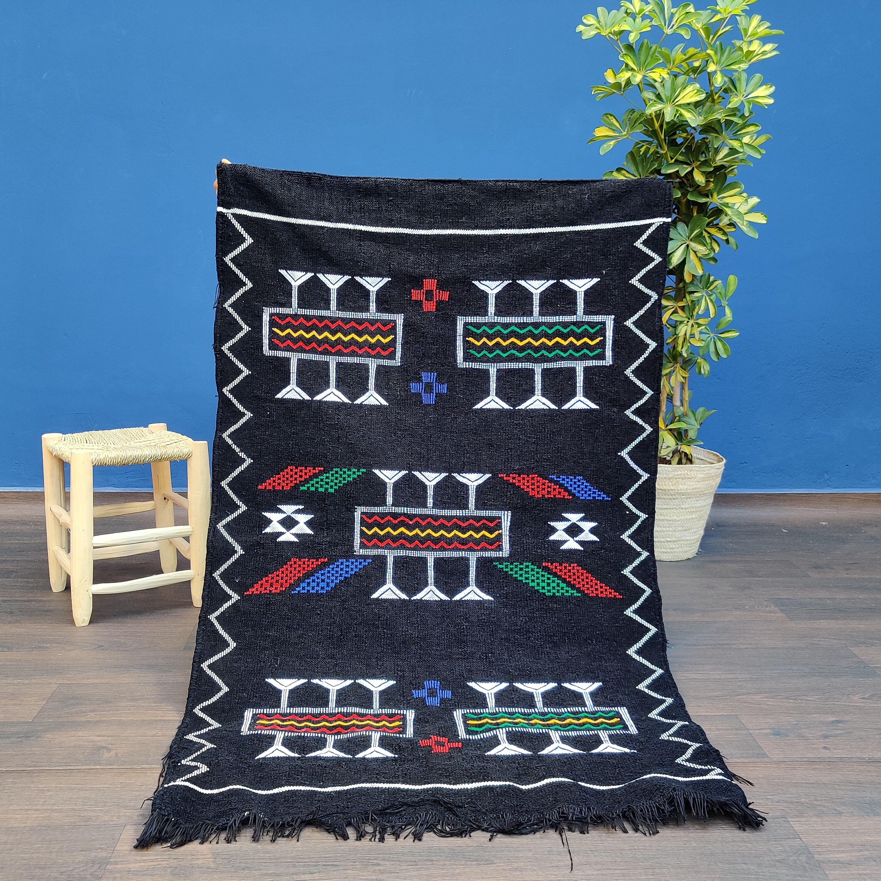 Moroccan berber carpet handmade ethnic black 94x150 cm