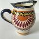Pichet breton Henriot Quimper décor Bretonne n°139 vers 1925-1935